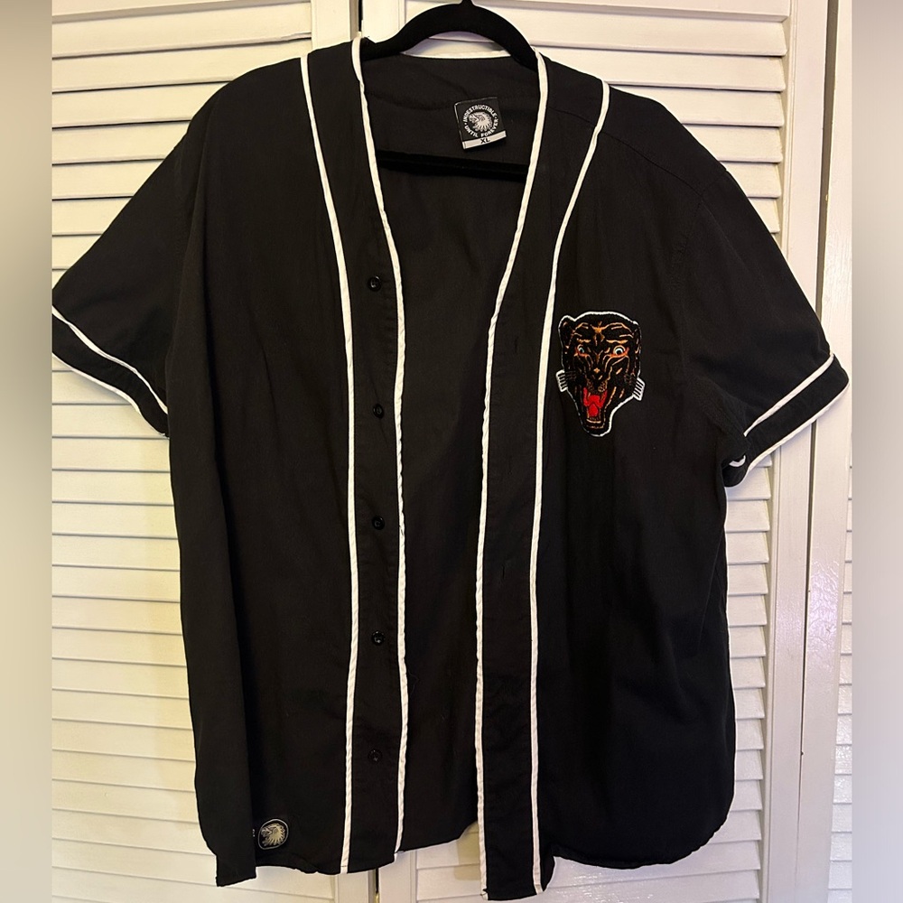 Like New Indestructible MFG Striker Baseball Panther Button Up XL